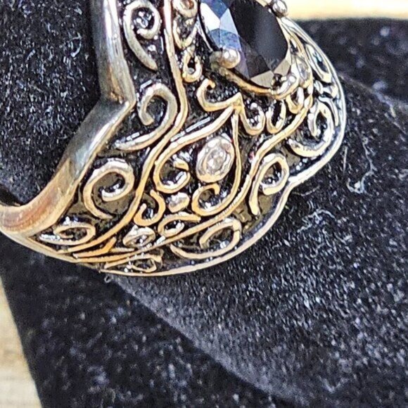 Vintage-Inspired Sterling Silver & Gold-Plated Scrollwork Ring  Sz 6 With Black - Picture 3 of 11